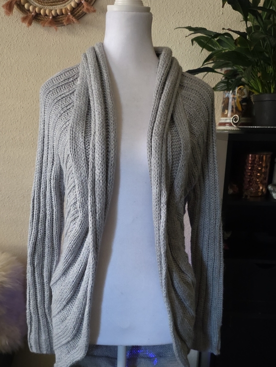 Romeo & Juliet Couture Sweaters - Romeo & Juliet Couture Light Gray Open-Front Cable Knit Cardigan Medium